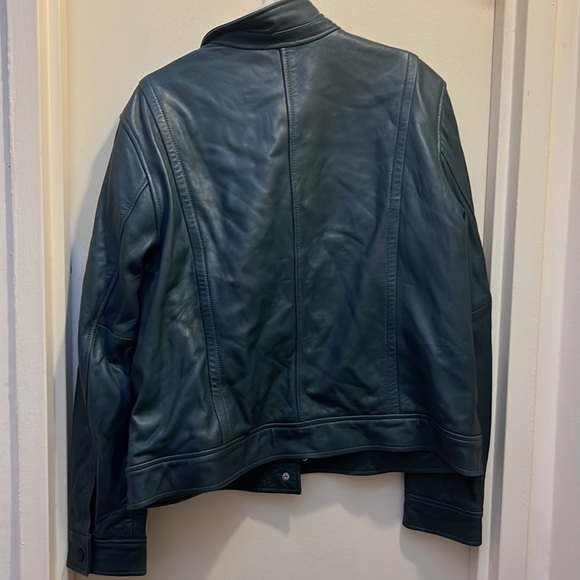 Lucky Brand, hunter green leather jacket pockets in the front - Picture 6 of 6